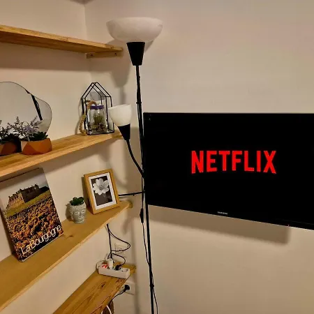 Apartmán Cozy & Quiet Studio, Comfortable, Free Parking *